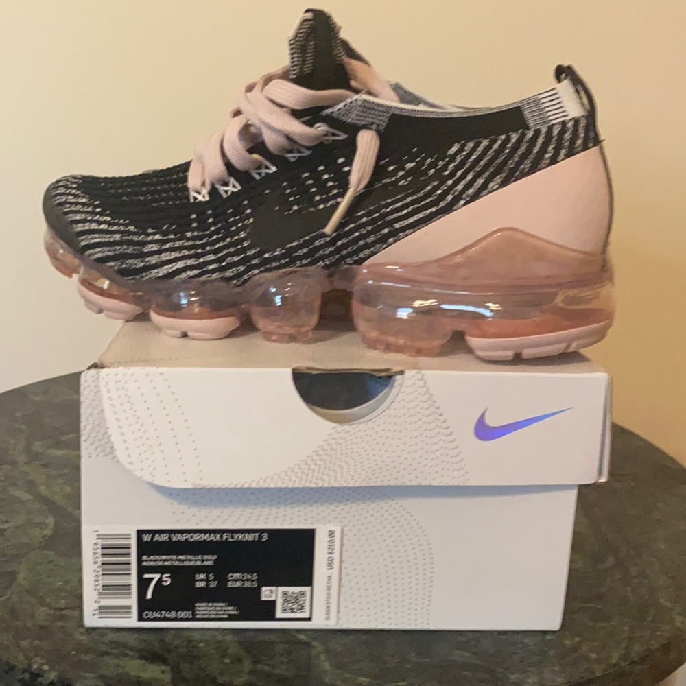 Flyknit 3 Vapormax Black/White-Metallic Gold 7.5
